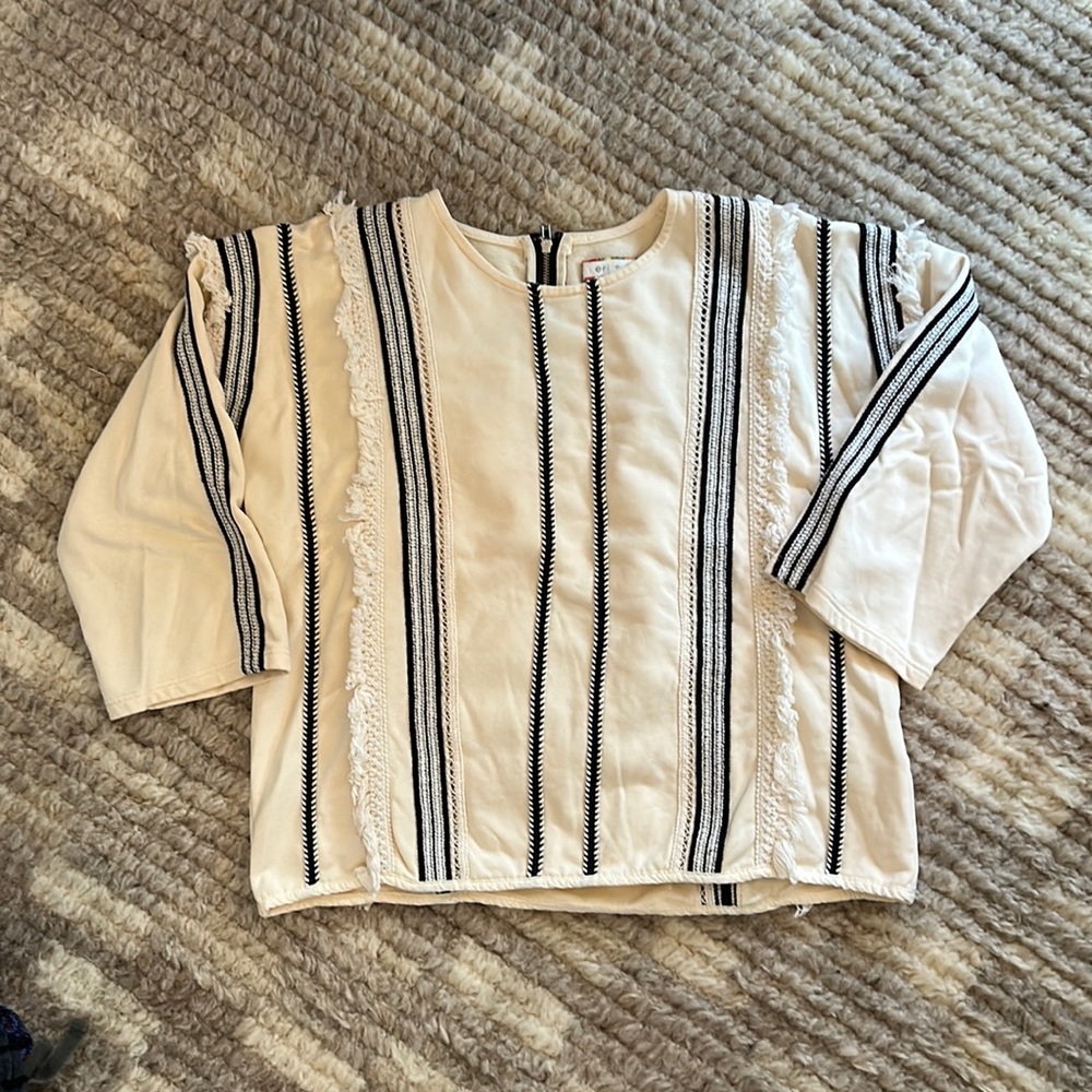 Eri & Ali Stitch Fringe Top